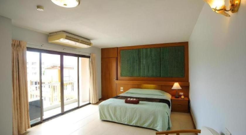 Diamond Place Hotel